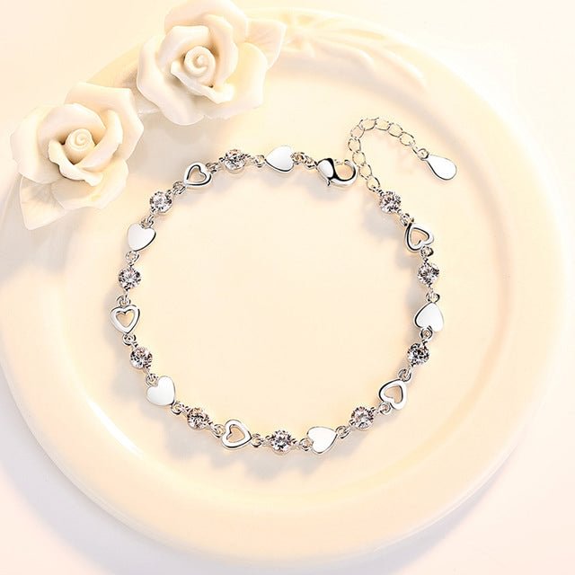 Buzzdaisy Adjustable Bracelet Crystal Bracelet