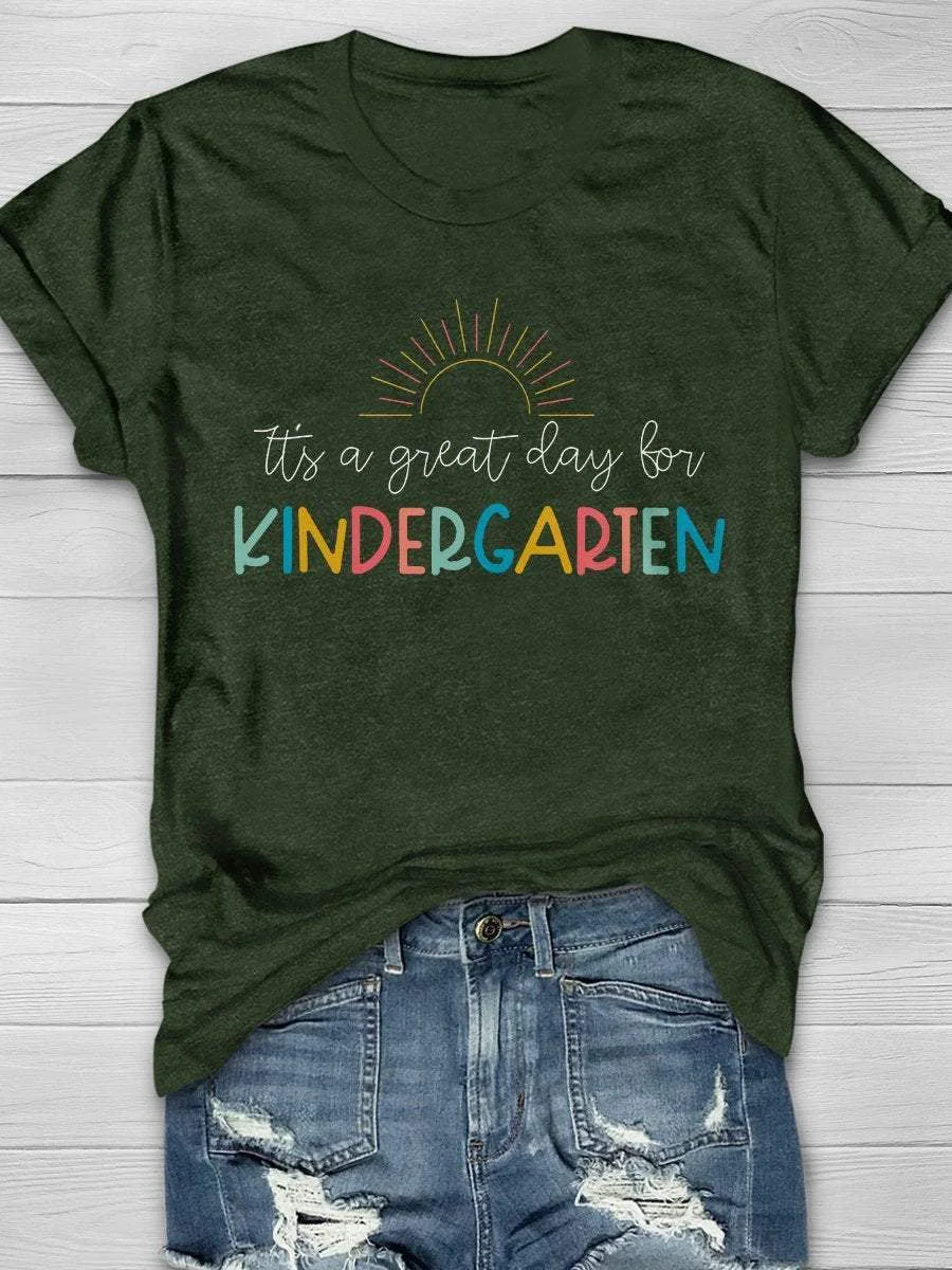 Kindergarten Teacher Print Short Sleeve T-shirt