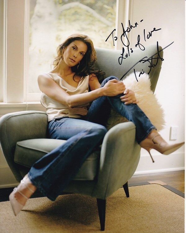 TERI HATCHER Autographed Signed Photo Poster paintinggraph - To John