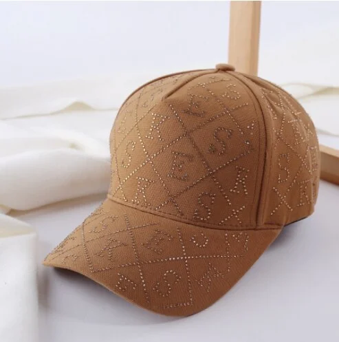 Girl Pring Autumn Caps Luxury Designer Womens Baseball Cap Snapback Peaked Cap Sun Protection SportsStyle Men Hat