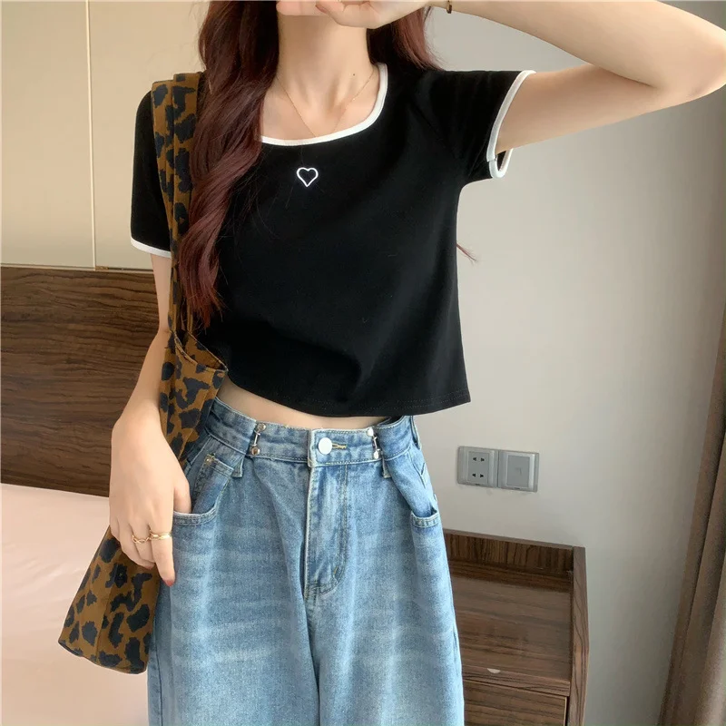 Uveng Uveng Embroidery T-Shirt Female Ins Tide Short Hot Girl Slim Pure Desire Wind Slim Short Sleeved Shirt 2024 Summer New
