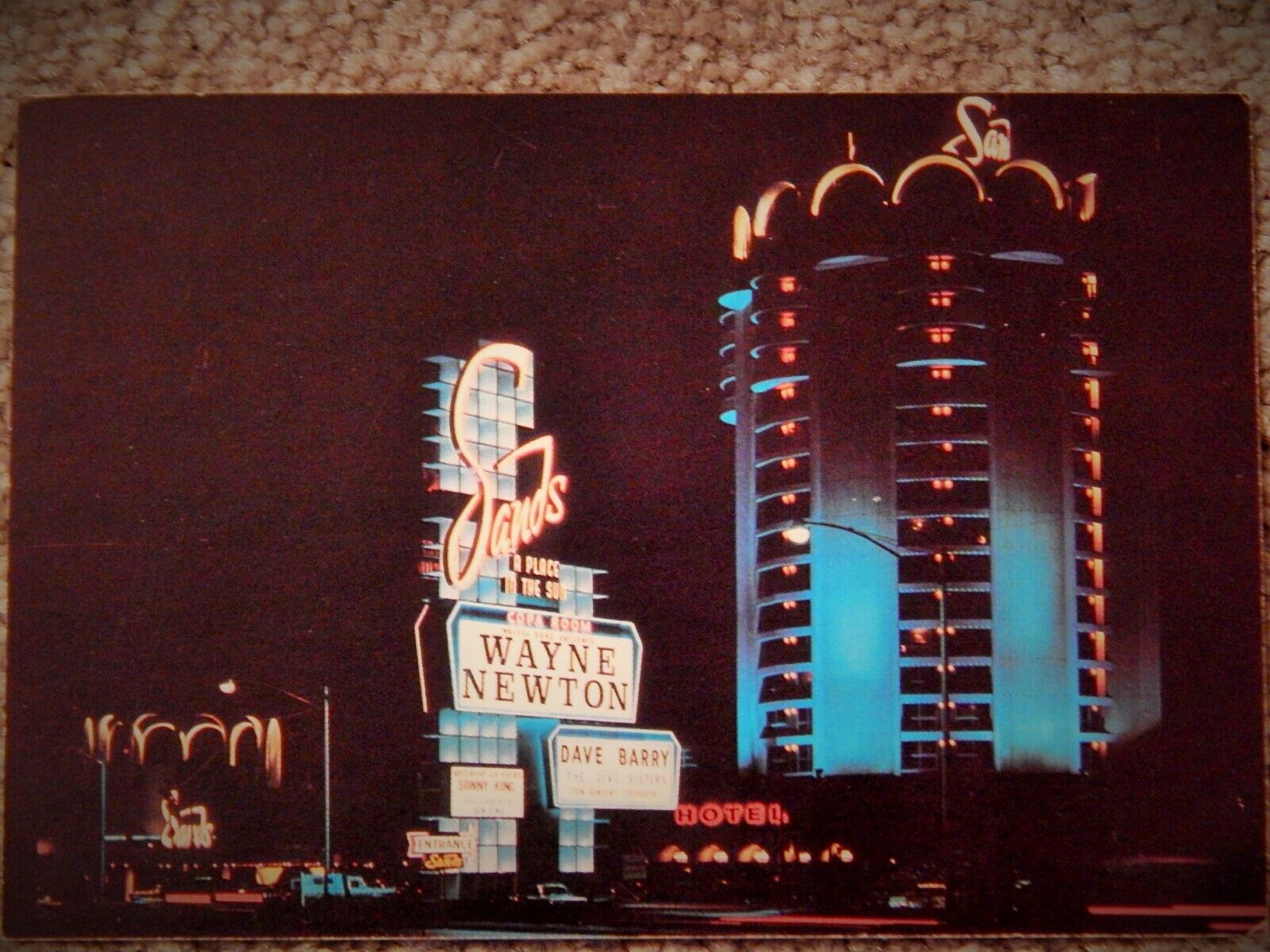 RARE 1970S SANDS HOTEL LAS VEGAS COLOR Photo Poster painting POSTCARD WAYNE NEWTON APPEARS