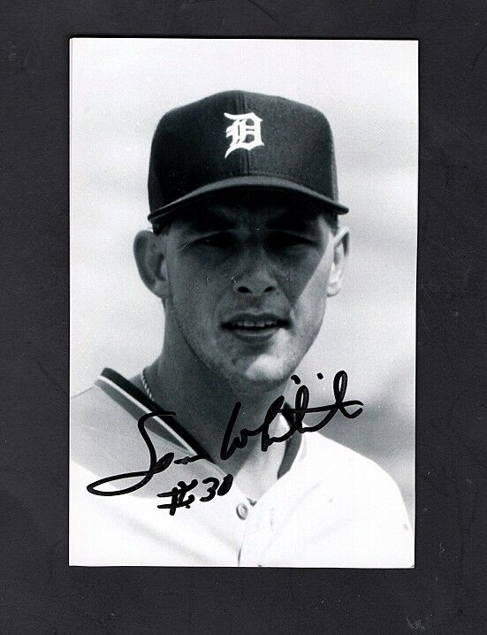 1995-SEAN WHITESIDE-DETROIT TIGERS AUTOGRAPHED VINTAGE PC SIZED Photo Poster painting