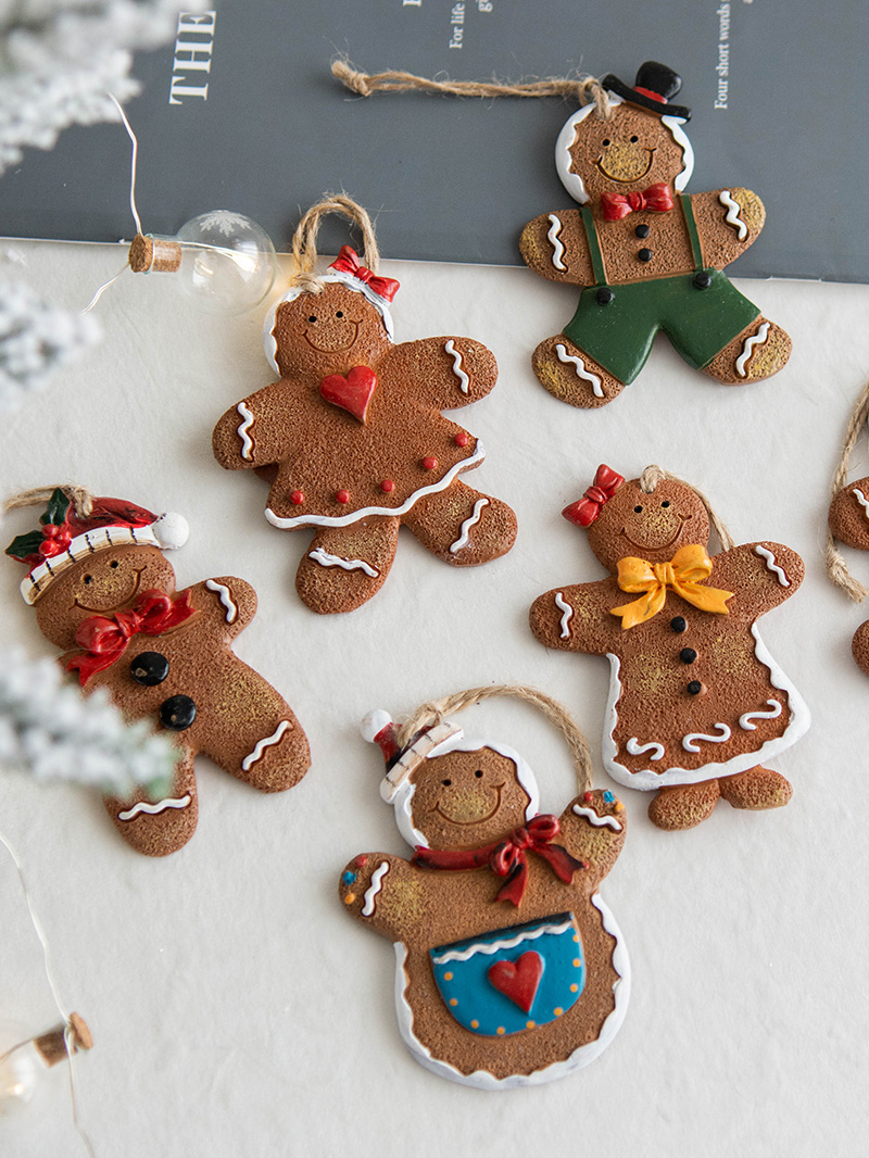 "Hromeo Christmas Gingerbread Man Ornaments for Tree Decoration - Festive Props"