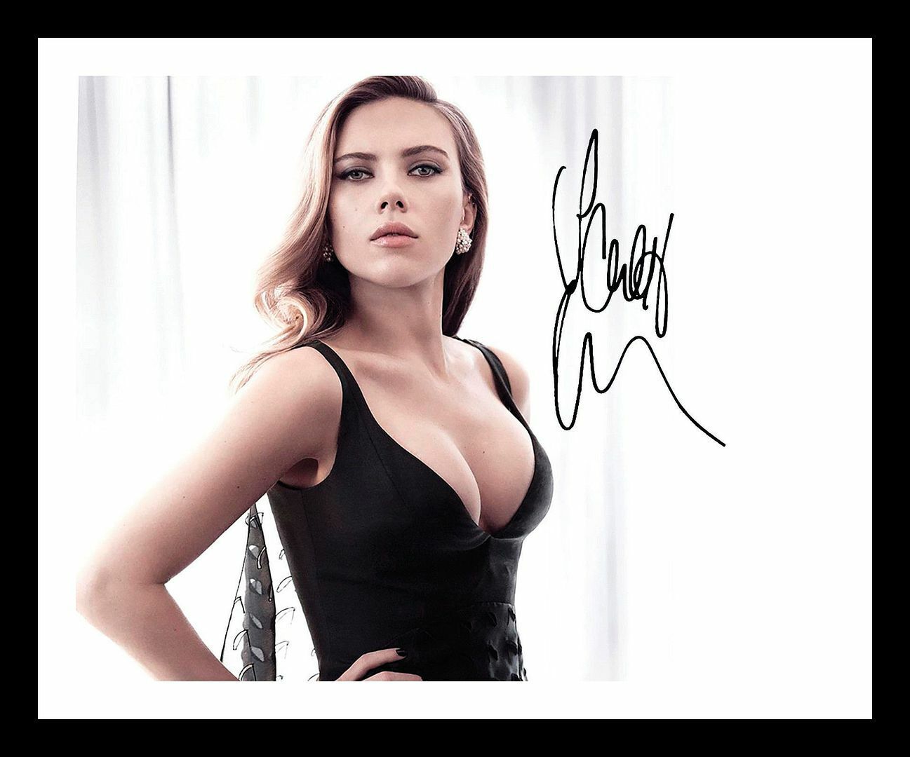 Scarlett Johansson Autograph Signed & Framed Photo Poster painting