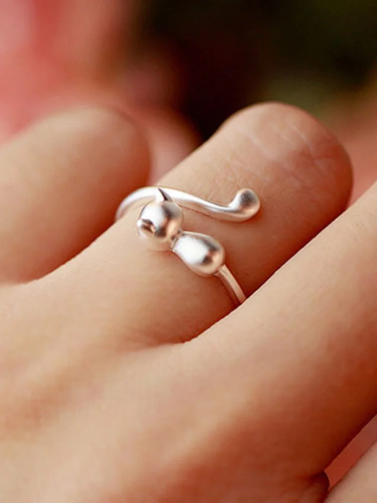 Long Tailed Cat Silver Ring