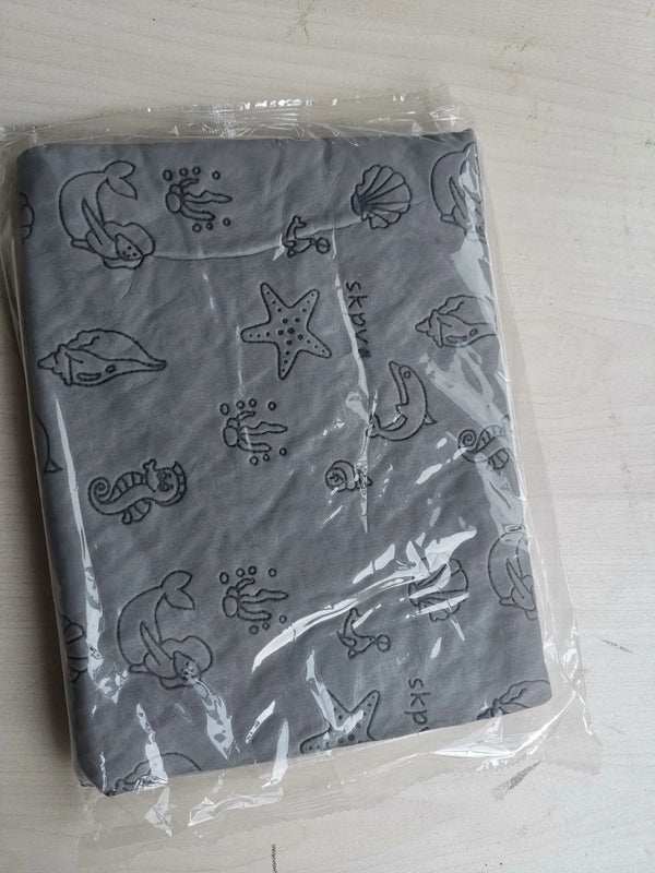 Pet Towel Bag Embossed Multifunctional Deerskin Towel Pet Special Bath Absorbent Towel Dry Hair Towel