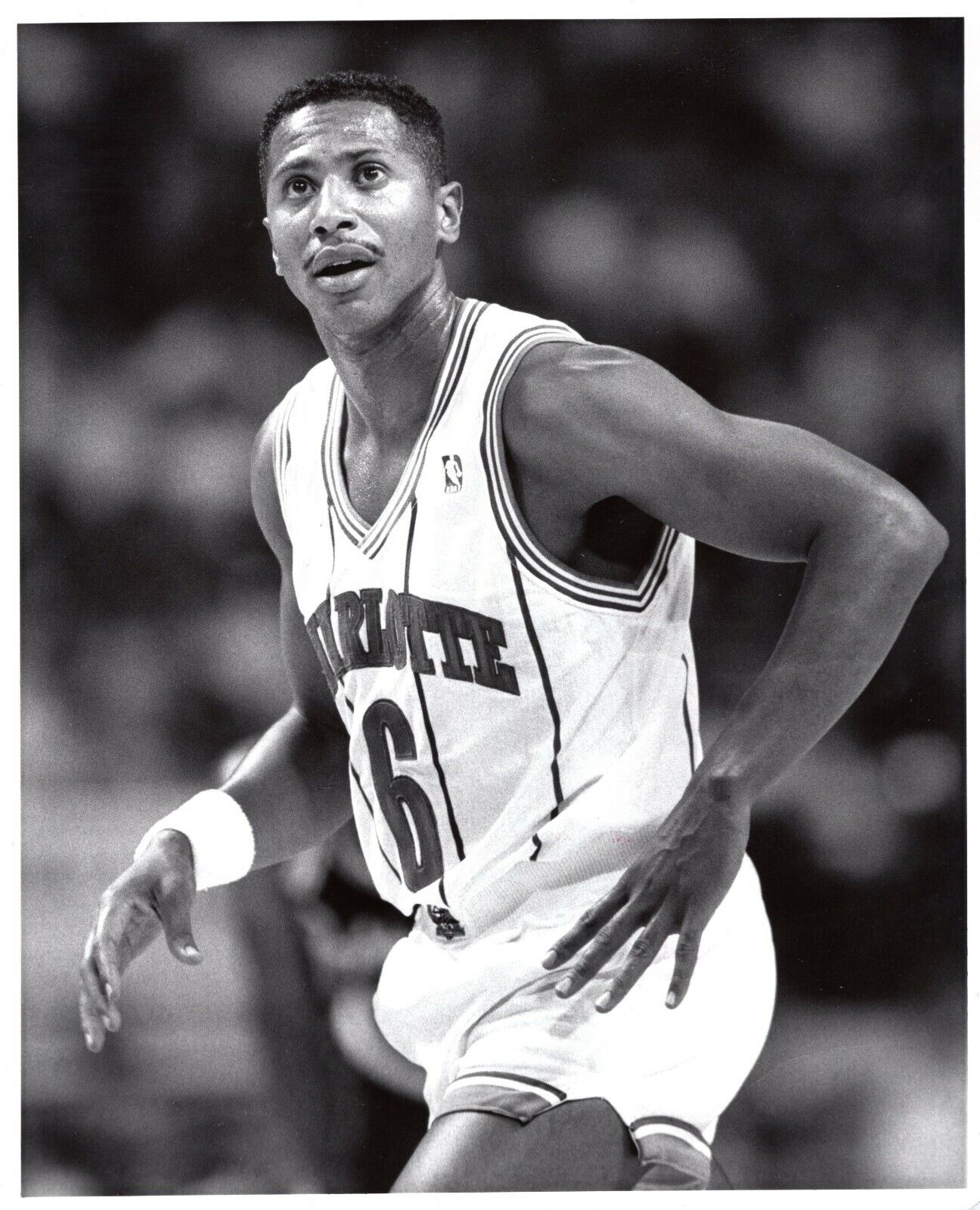 MICHAEL HOLTON Charlotte Hornets Basketball NBA 8x10 Promo Press News Photo Poster painting 1990