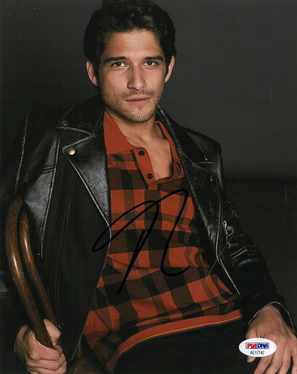 Tyler Posey Signed Authentic Autographed 8x10 Photo Poster painting PSA/DNA #AE17742