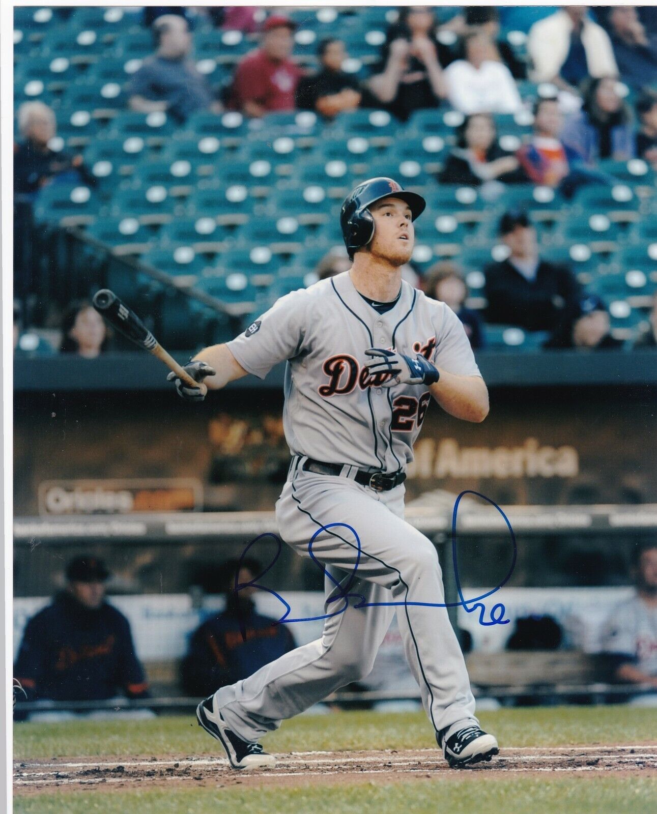 BRENNAN BOESCH DETROIT TIGERS ACTION SIGNED 8x10