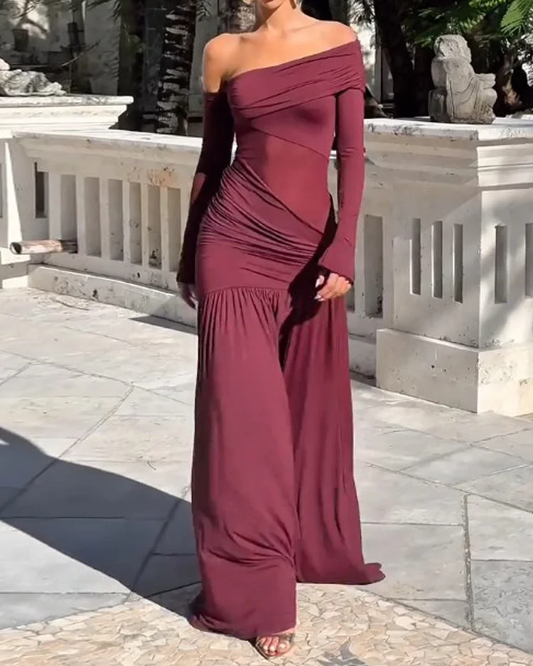 Off-shoulder solid color dress