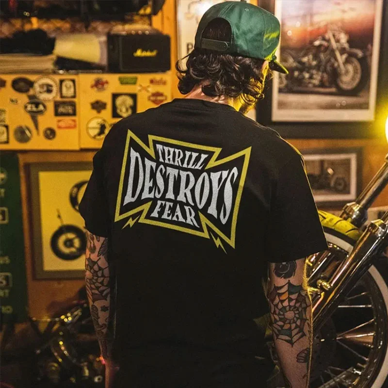 THRILL DESTROYS FEAR Black Print T-shirt