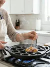 19 Holes Takoyaki Grill Pan Octopus Ball Maker Non-Stick Takoyaki Pan Pre-Seasoned Cast Iron Octopus Ball Grill for Baking Cooking Kitchen Gadgets