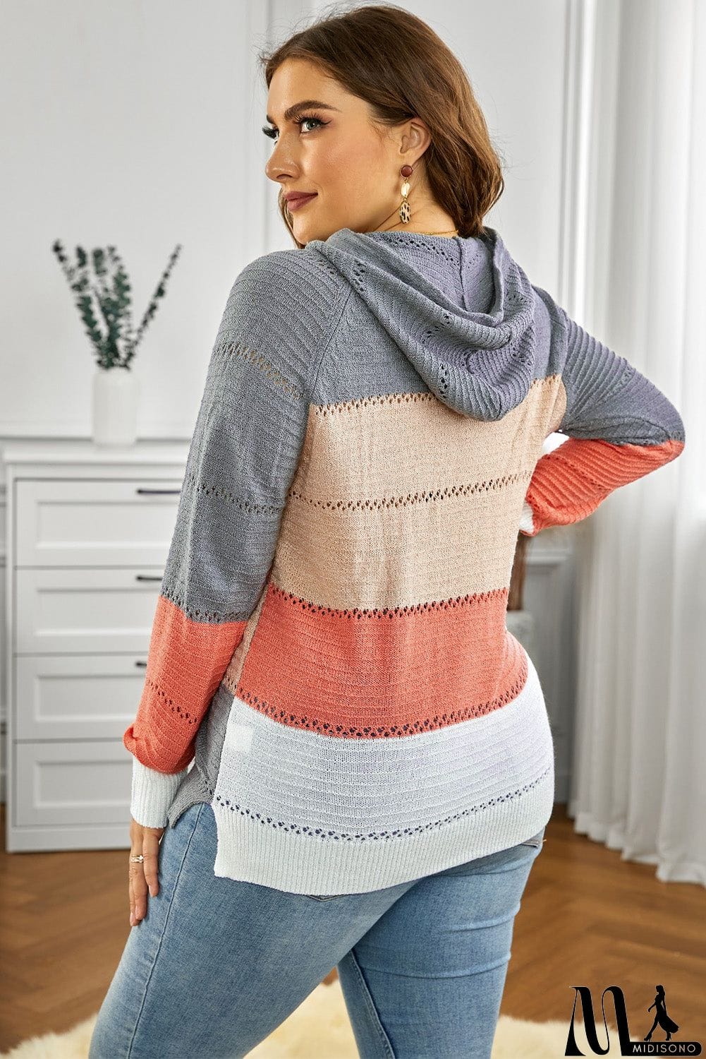 MidiSono - Classic Beach Bonfire Knitted Hoodie