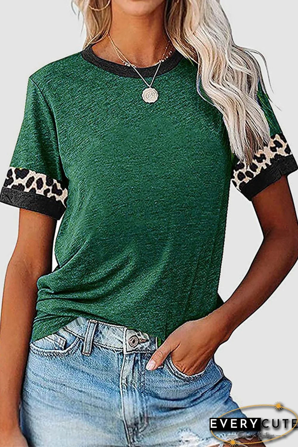 Green Contrast Color Leopard Stitching Crew Neck Tee