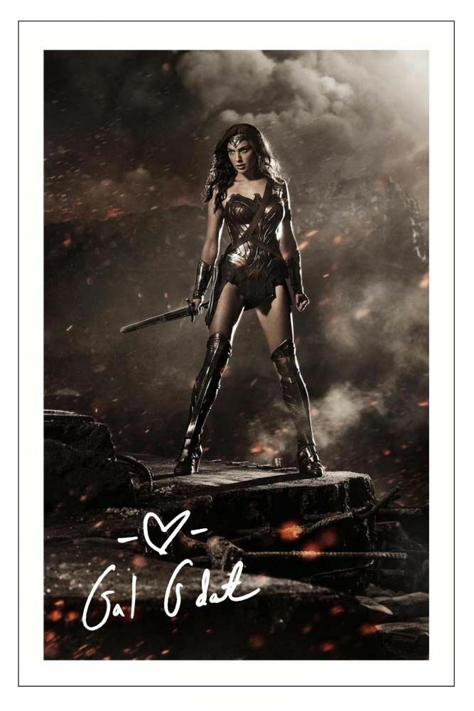 GAL GADOT - WONDER WOMAN AUTOGRAPH SIGNED Photo Poster painting POSTER