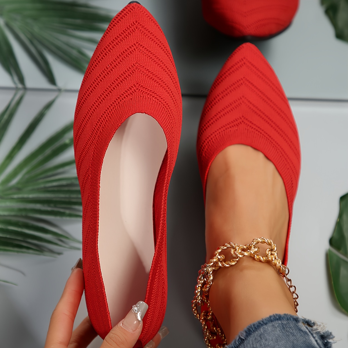 Women's Pointed Toe Flat Shoes Solid Color Knitted Slip On Shoes