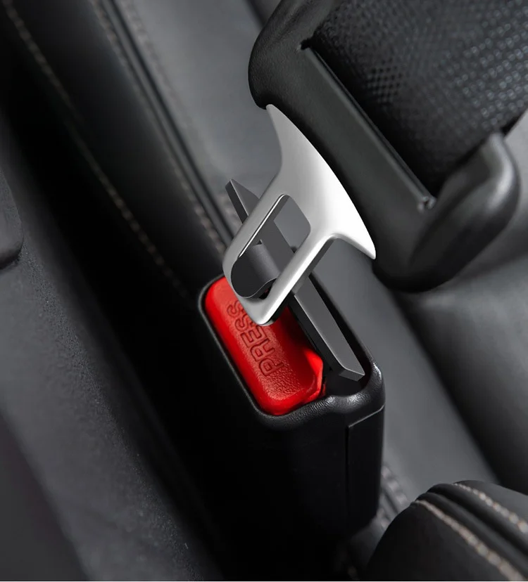 Car seat belt extender