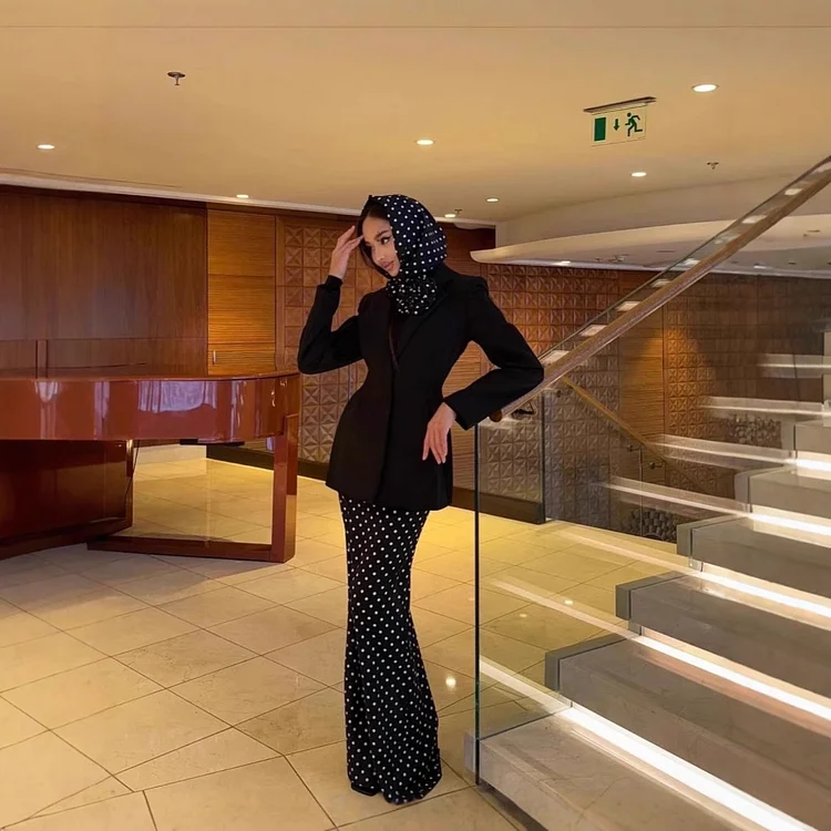 Polka Dot Fancy Suit-with Headscarf