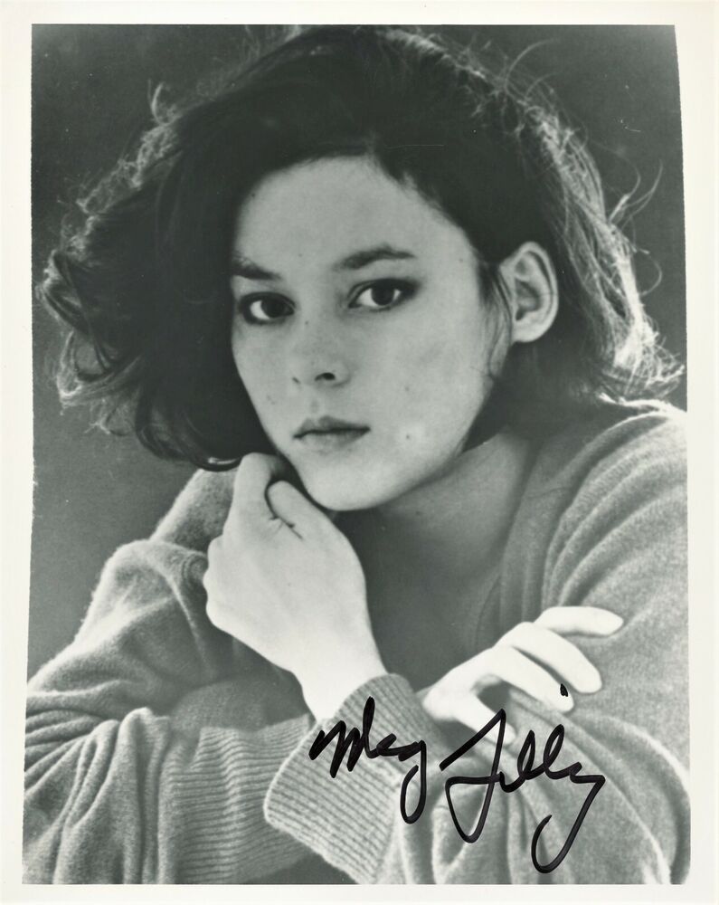 Pretty Young MEG TILLY Signed Photo Poster painting