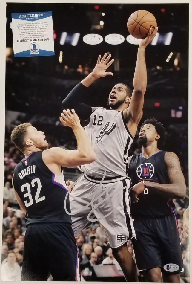 LAMARCUS ALDRIDGE Signed 12x18 Photo Poster painting San Antonio Spurs Auto~ Beckett BAS COA