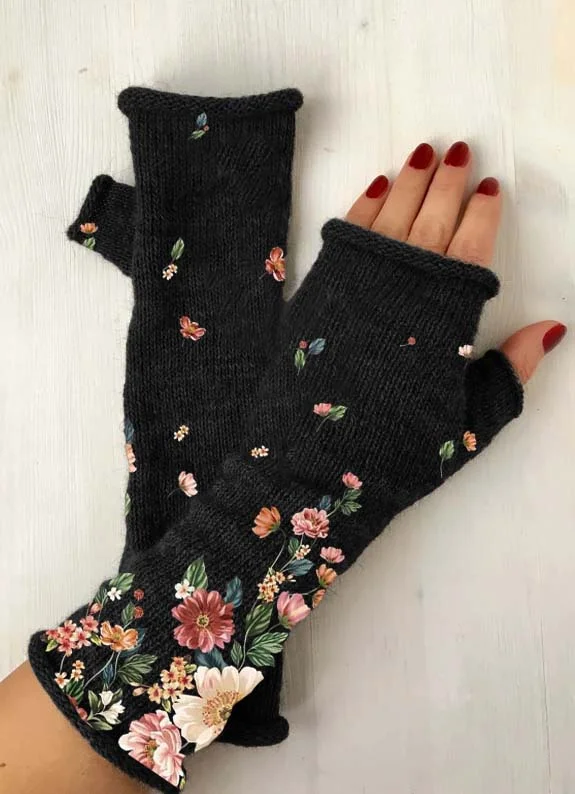 （Ship within 24 hours）Casual flower print warm gloves