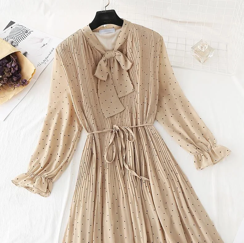 2020 Elegant Women Dress Vintage Bow Polka Dot Print Loose Midi Dress Female Casual Ruffles Pleated Chiffon Dresses Vestidos