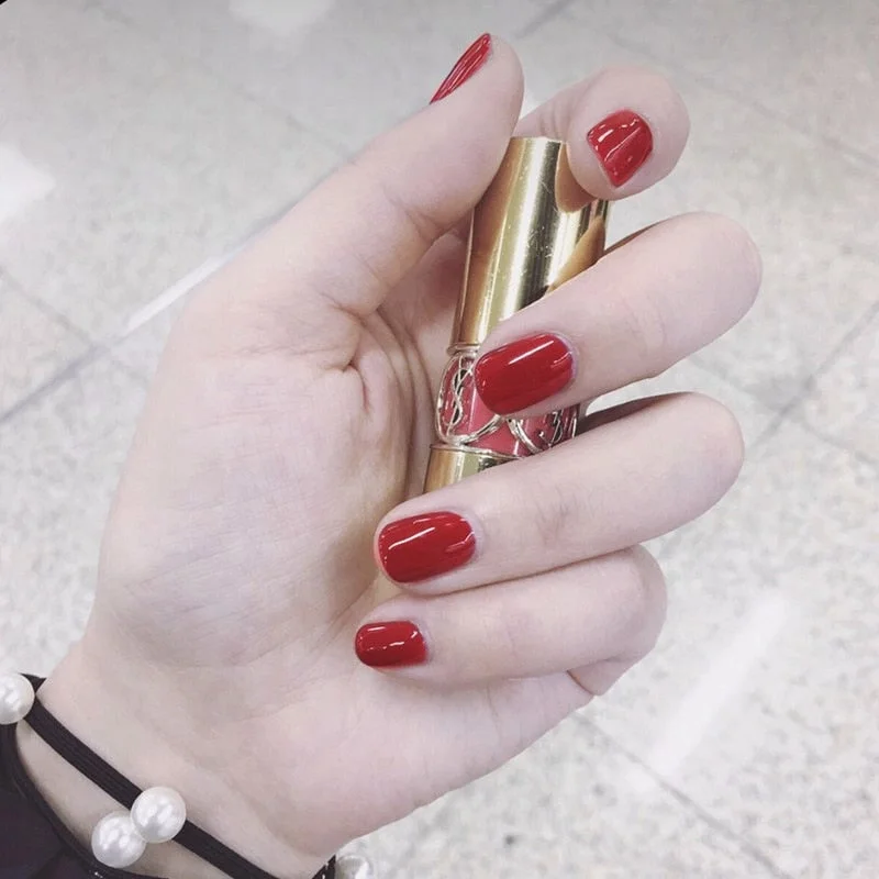 New Women Sweet Manicure Decorations Short Red Elegnet Fake Nail Tips with Glue Full Cover Fashion Simple Solid Color False Nail-Nail Inspo
