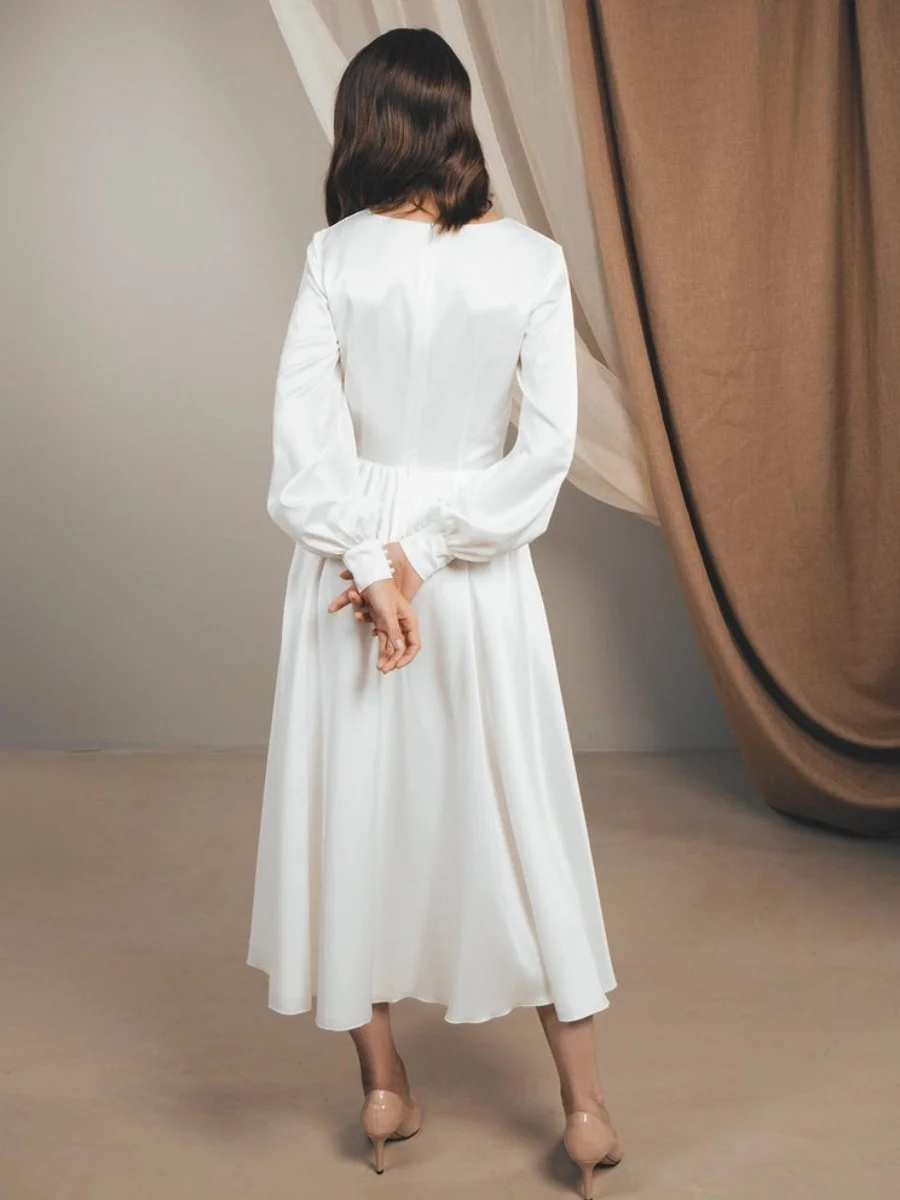 White V-neck Long-sleeved Simple Dress In The Long Section