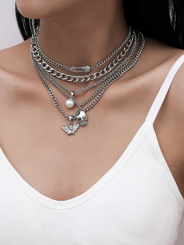 Personalized Skull Little Angel Hip Hop Creative Diamond Multilayer Necklace