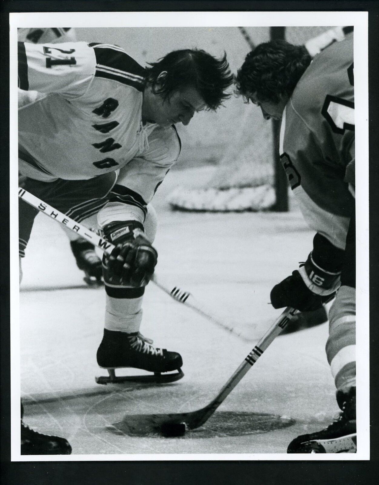 Bobby Clarke & Pete Stemkowski 1970's Press Original Photo Poster painting New York Rangers