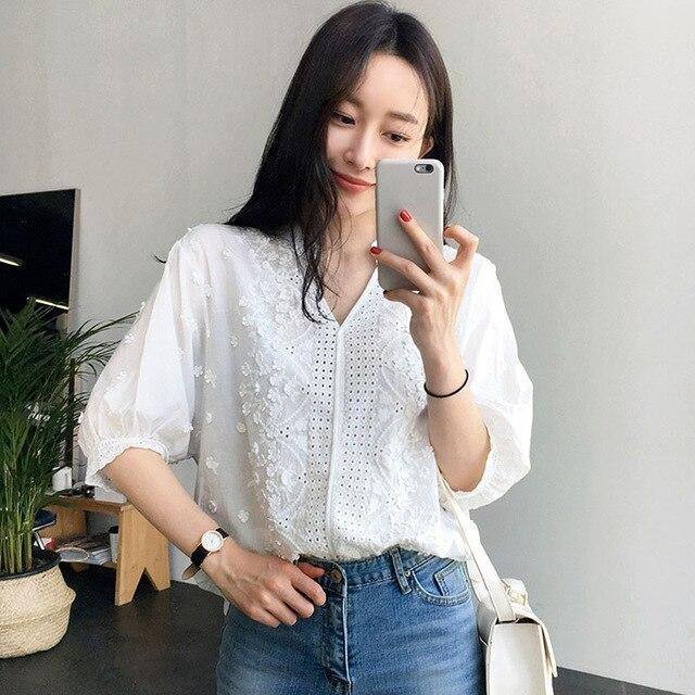 BETHQUENOY Embroidery Blouse White Shirts Women Clothes Plus Size Cotton Tops Camisas Blusas Mujer De Moda Chemisier Femme