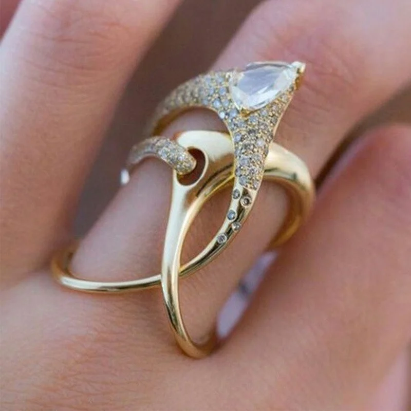 Luxurious Irregular Twisted Metal Gold Plated Set White Zircon Ring for Women's Travel