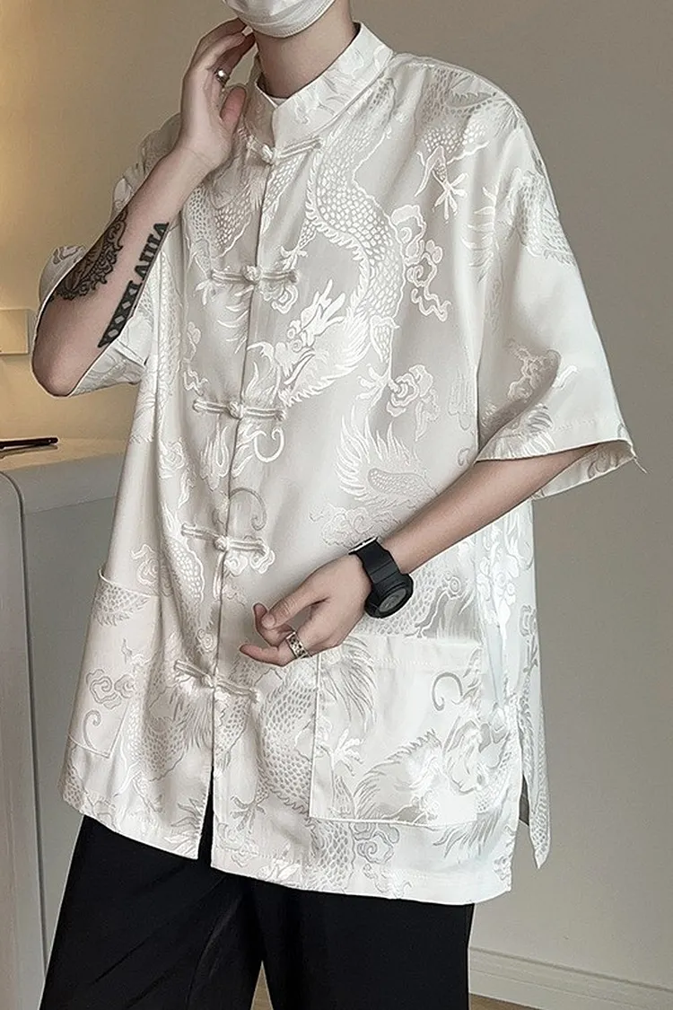 Men's Casual Shirt Featuring a Loose Fit and Pocket Detail