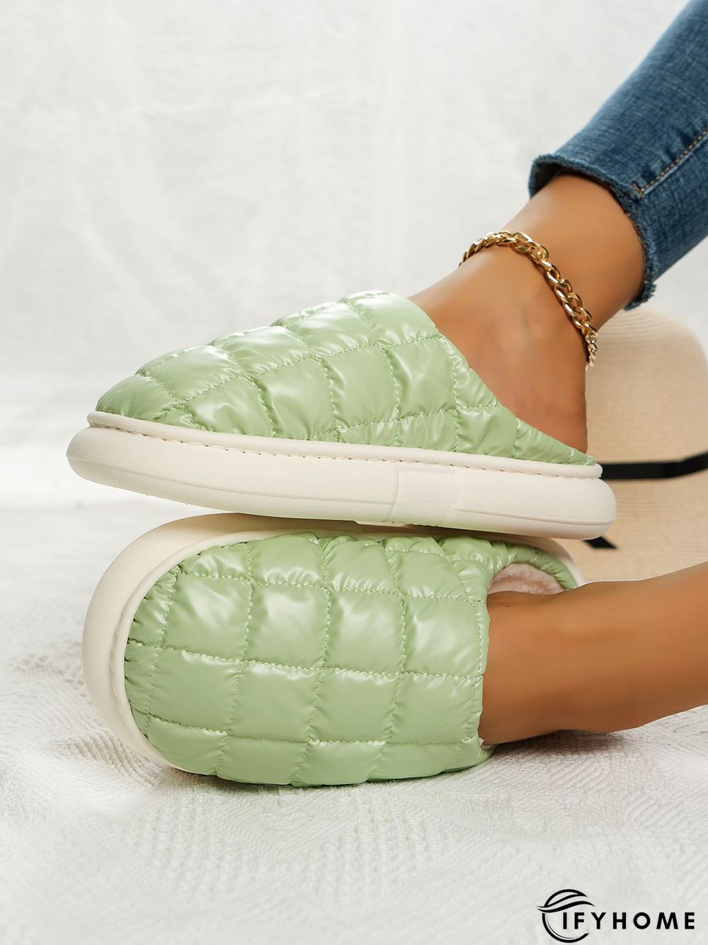 Thermal Lined Quilted Bedroom Slippers | IFYHOME