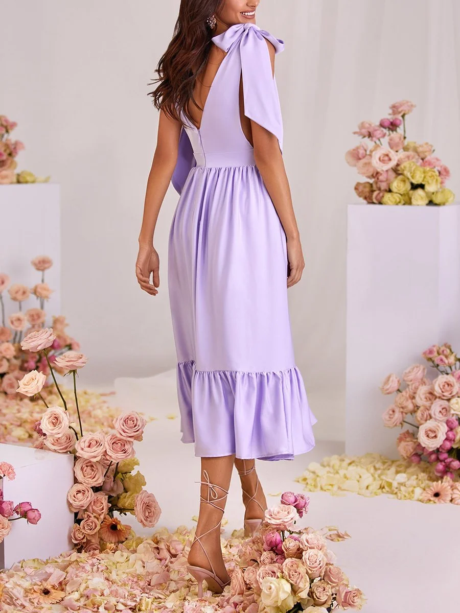 Deep V sleeveless A-line dress