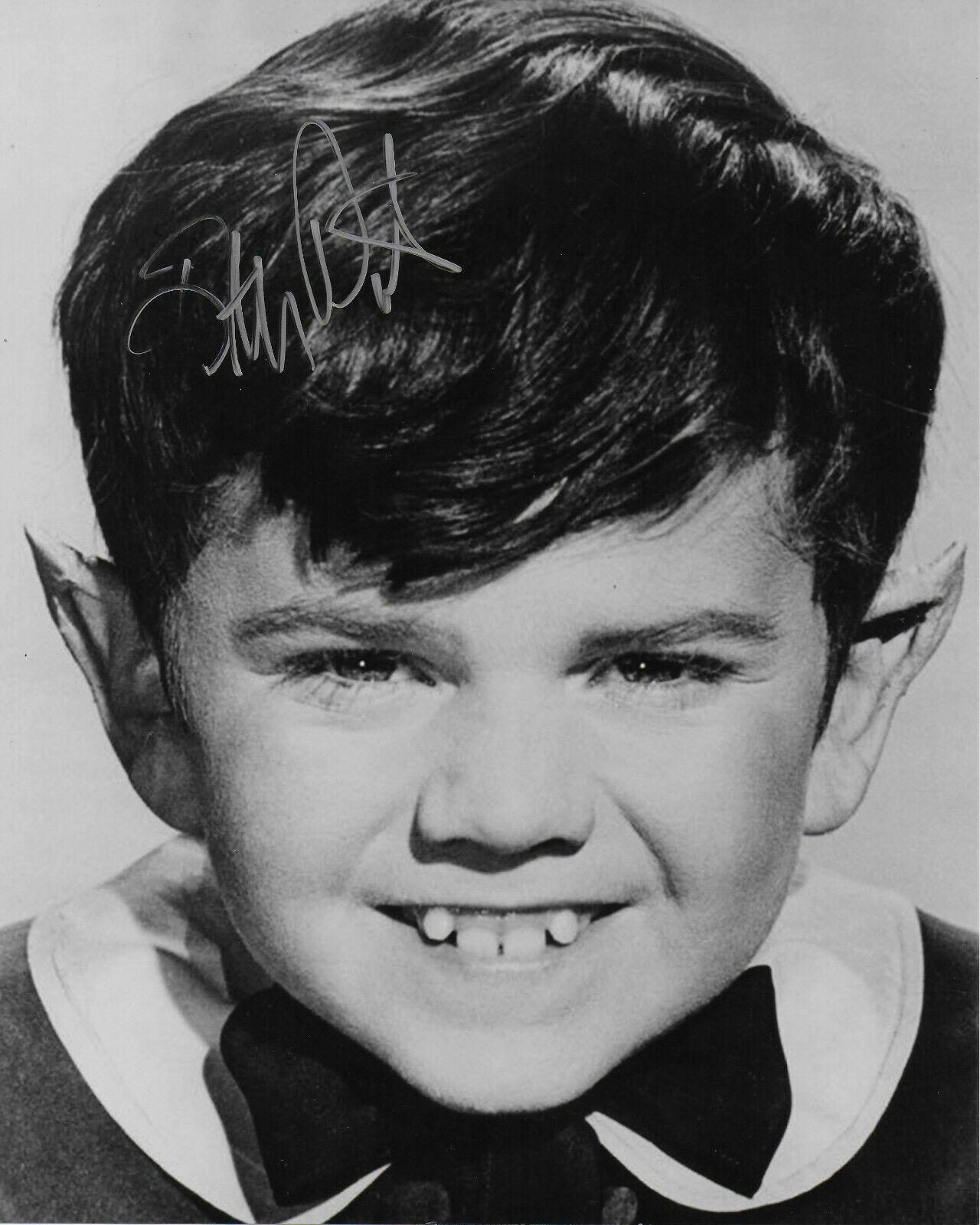 Butch Patrick The Munsters Original Autographed 8X10 Photo Poster painting #22