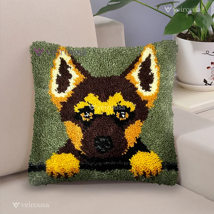 German Shepherd Puppy - Latch Hook Pillow Kit veirousa