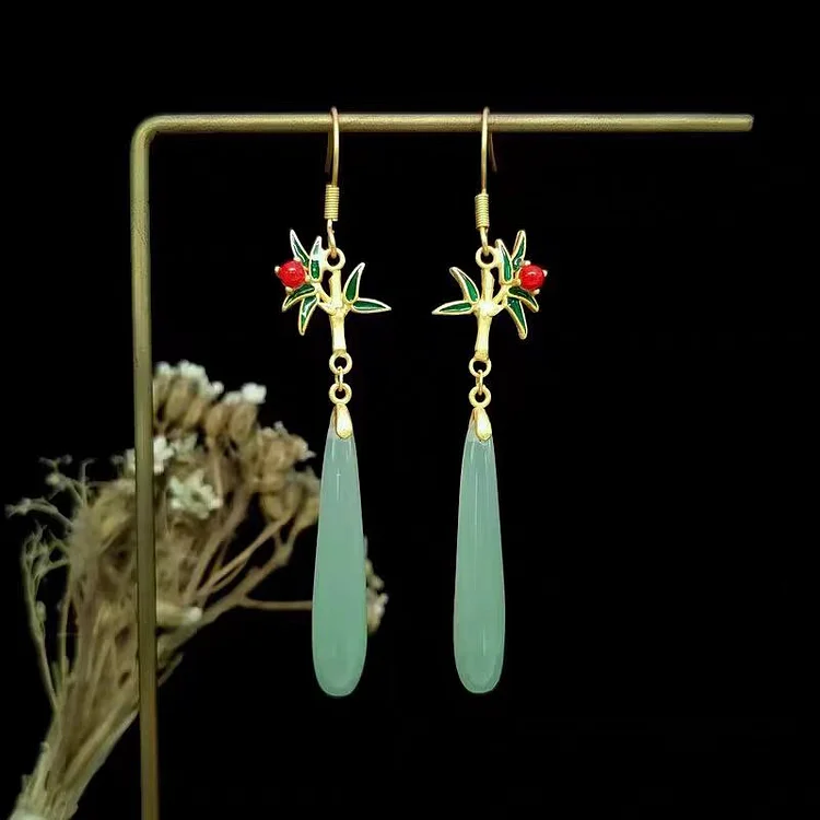 Unique Light Green Antique Gold Jade Enamel Water Drop Drop Earrings