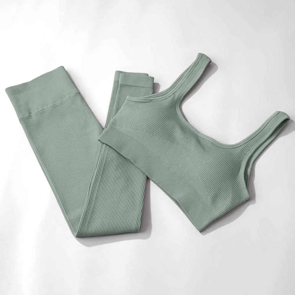 Workout leggings and bra set