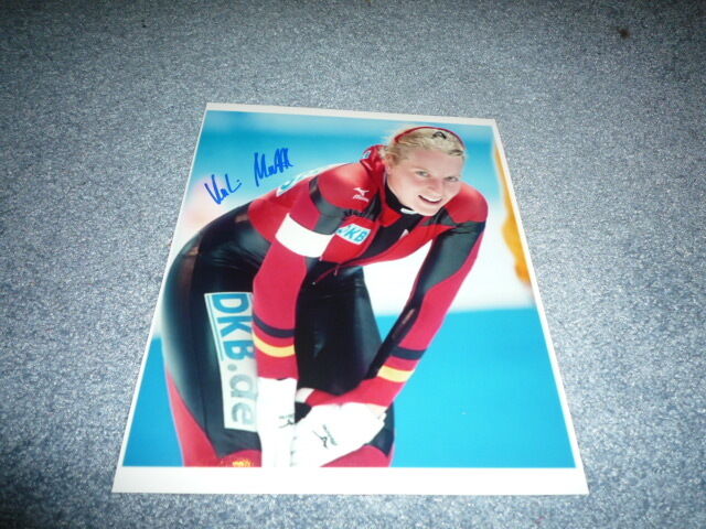 KATRIN MATTSCHERODT signed autograph 8x10 / 20x25 cm In Person ICE SPEED SKATER