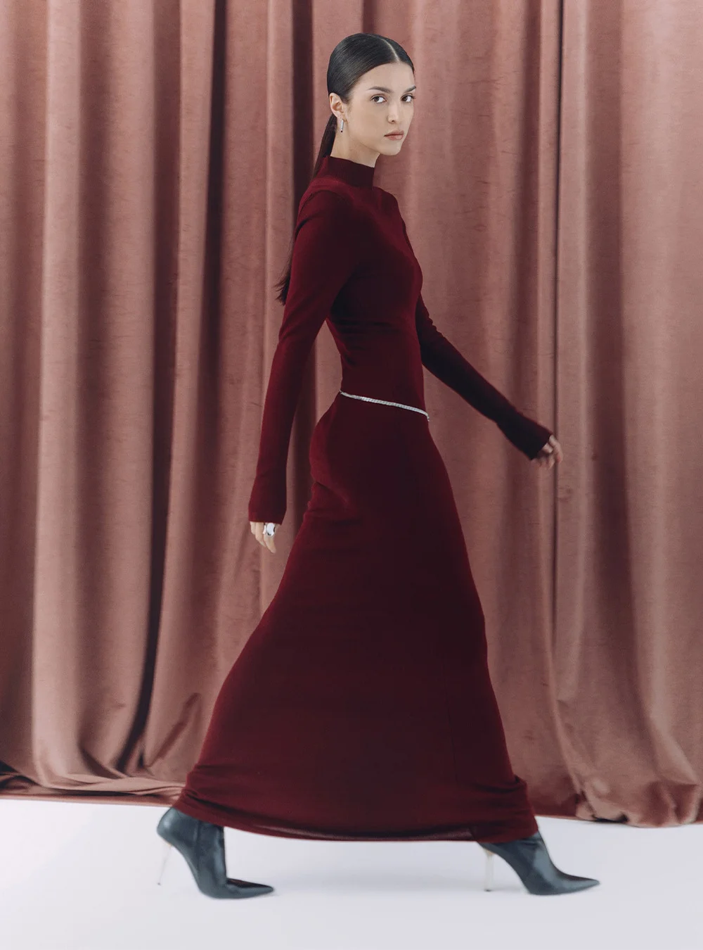 Uveng Uveng High-Collar Dress Knitted One-Step Skirt Solid-Colored Bottom Dress 2024 Autumn And Winter Sweater Skirt