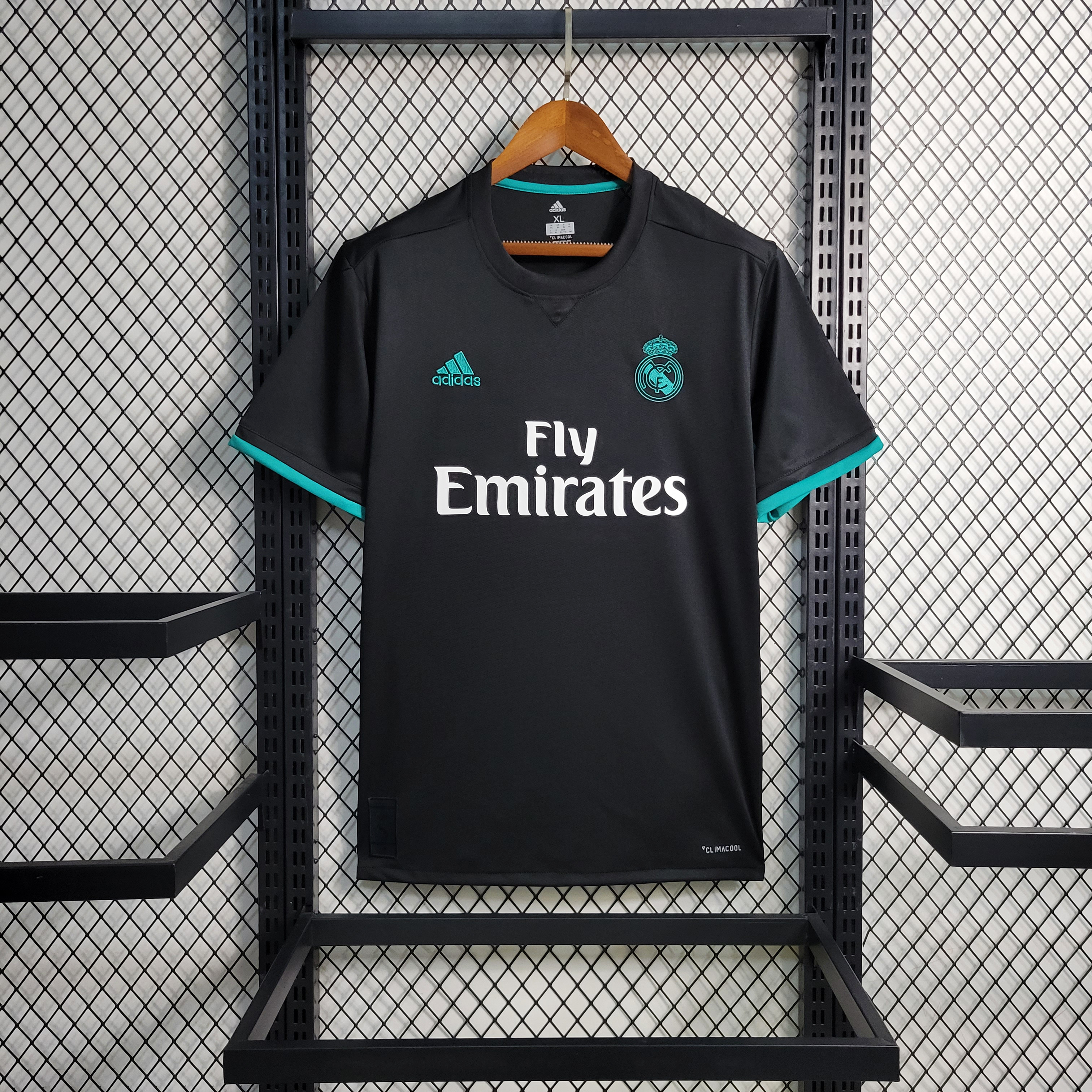 Retro Real Madrid 17-18 Away Stadium Jersey
