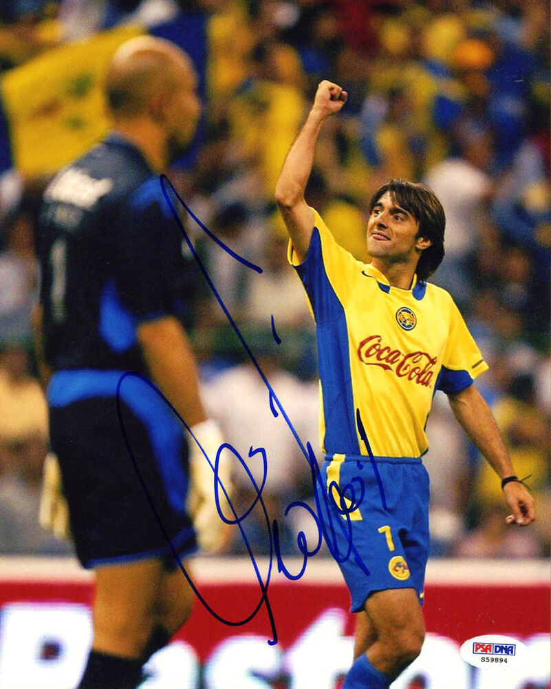 Claudio Lopez SIGNED 8x10 Photo Poster painting Argentina *VERY RARE* PSA/DNA AUTOGRAPHED