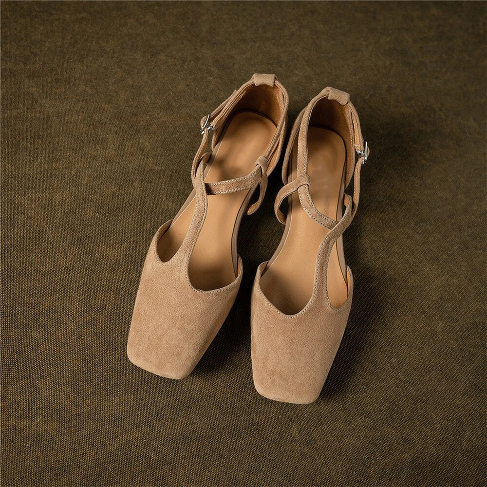 strappy pumps closed toe