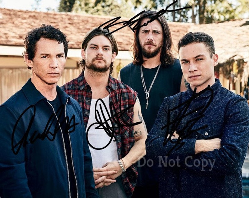 Animal Kingdom Full Cast Signed Photo Poster painting 8X10 Autographed Picture TNT