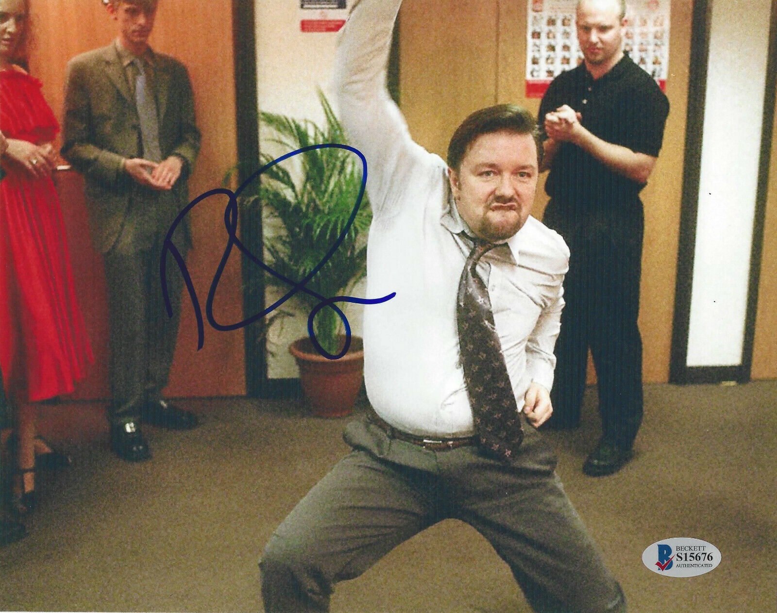 RICKY GERVAIS SIGNED 'THE OFFICE' 8X10 Photo Poster painting SHOW CREATOR ACTOR BECKETT COA BAS