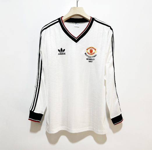 Retro 1983 Manchester United Long Sleeve MILK CUP FINAL Football T-Shirt Thai Quality