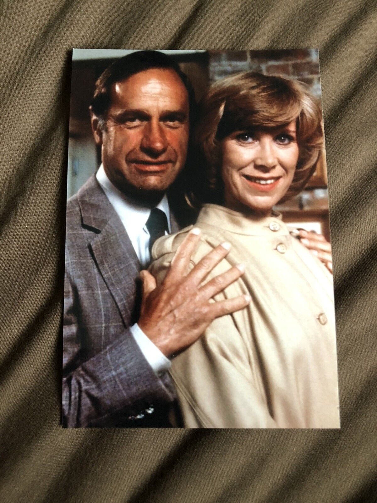 WENDY CRAIG & GEOFFREY PALMER (BUTTERFLIES) UNSIGNED Photo Poster painting 6x4”