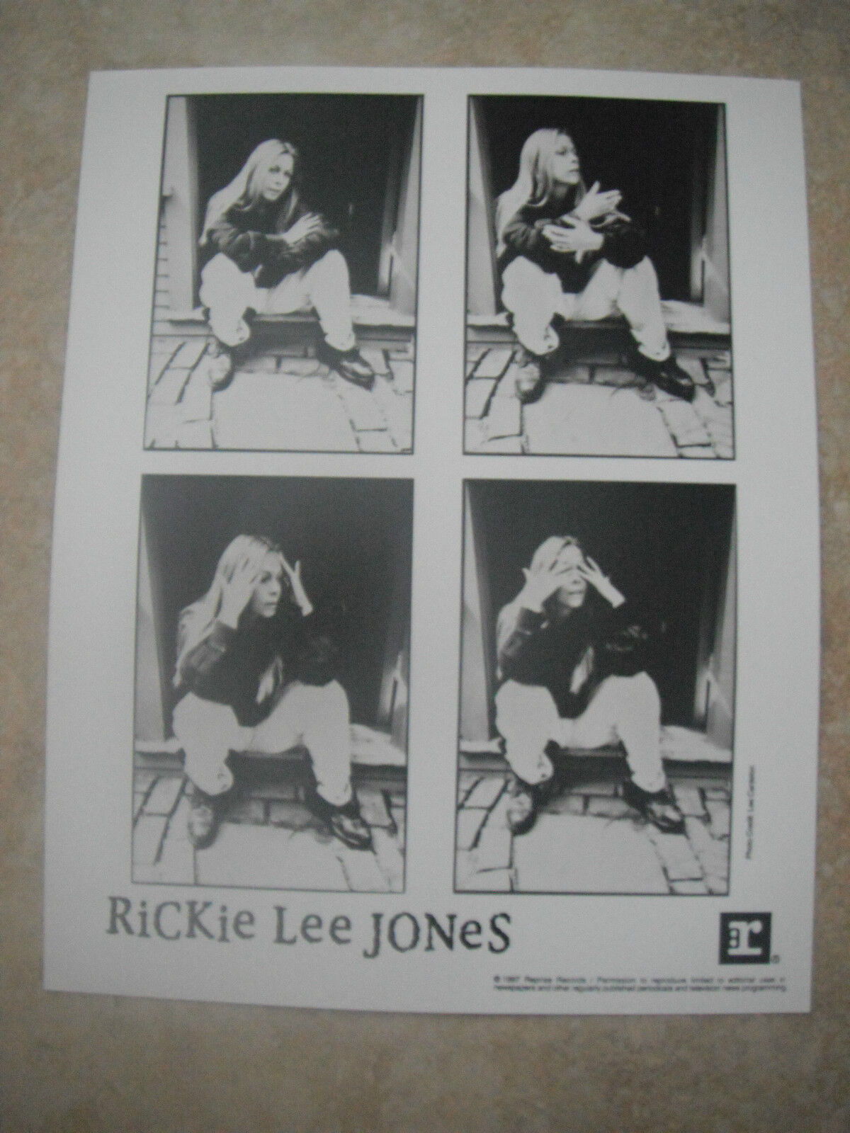 Ricky Lee Jones B&W 8x10 Promo Photo Poster painting Picture